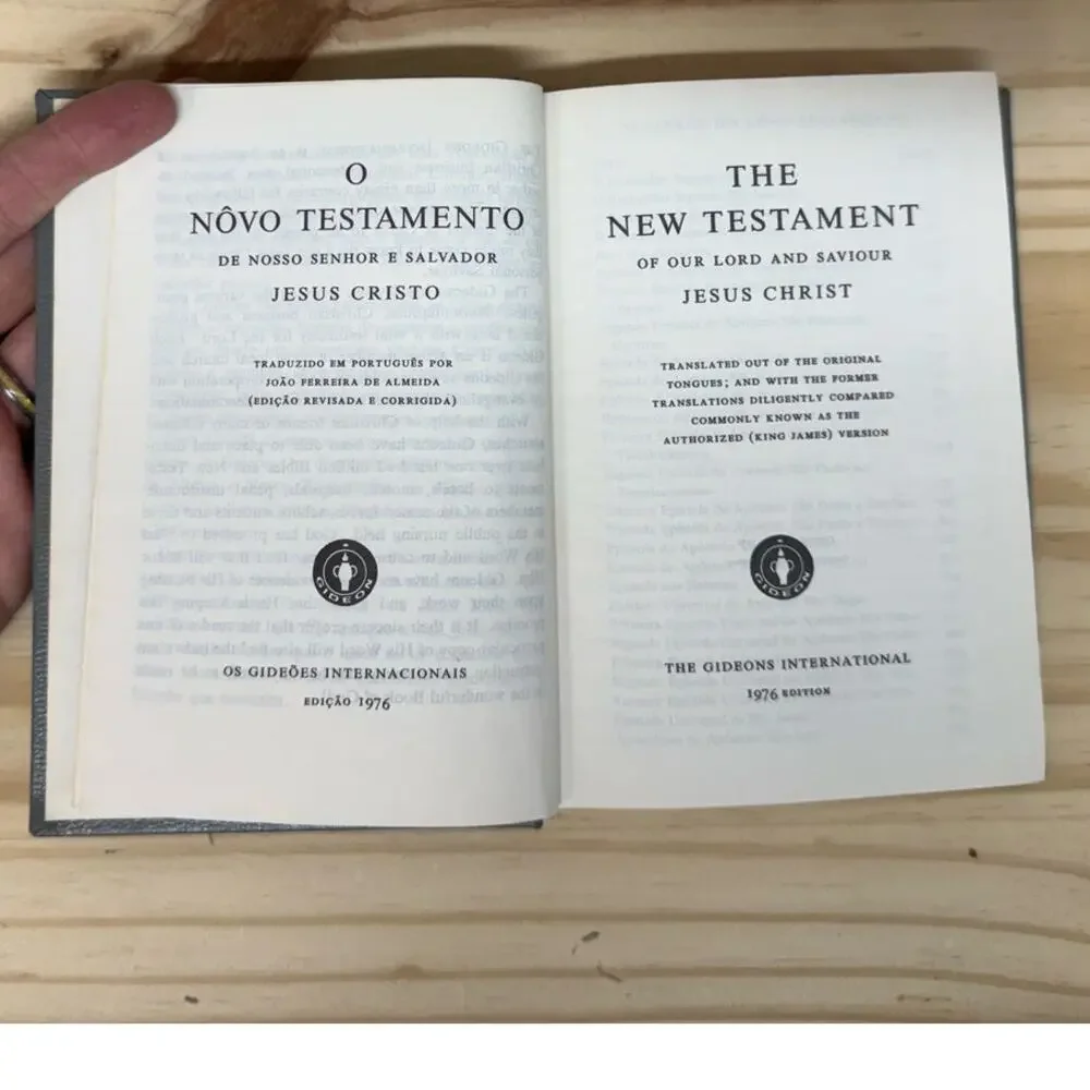 Novo Testamento Portugues E Ingles 1976 Gideon New Testament